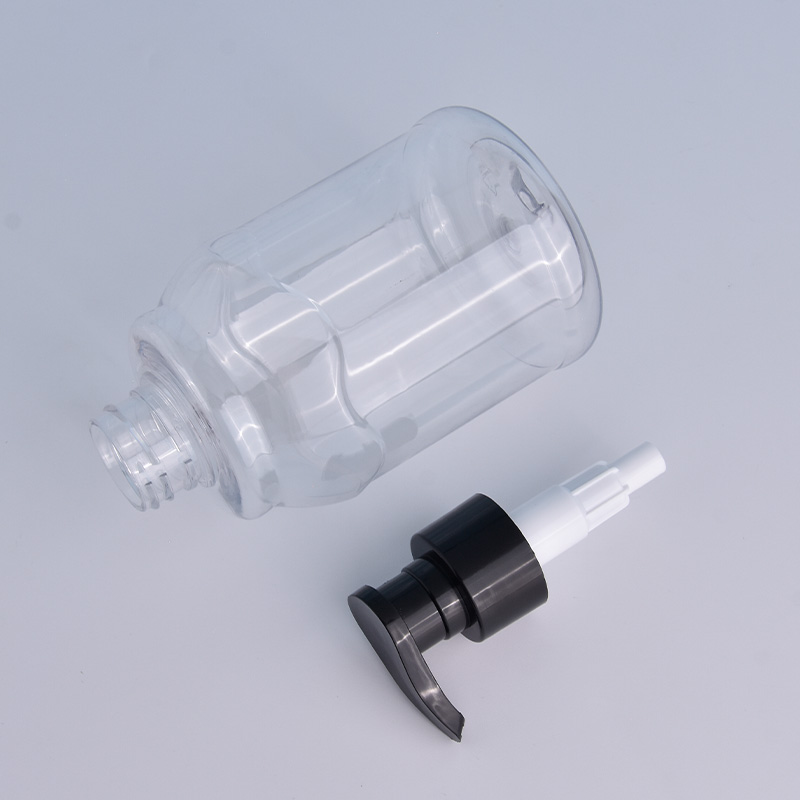 PP plastic shampoo bottle